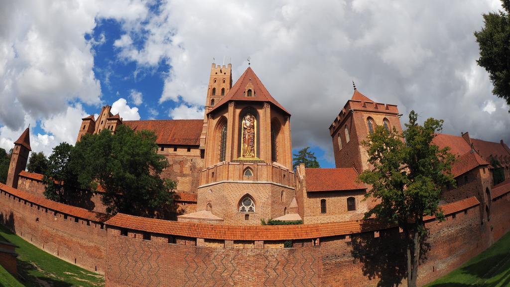 Karat Bed & Breakfast Malbork Exterior photo