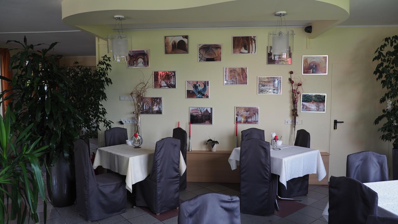 Karat Bed & Breakfast Malbork Exterior photo